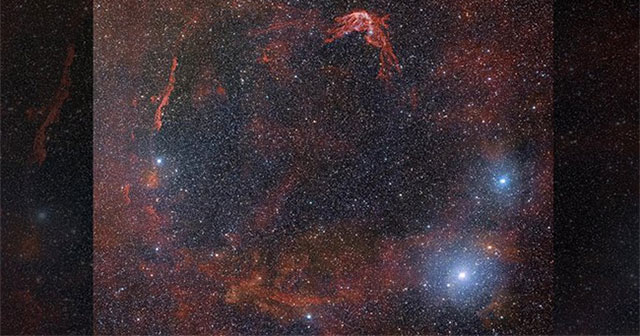 Mỹ công bố hình ảnh “UFO” 1.800 năm trước “trỗi dậy từ ngôi mộ vũ trụ”