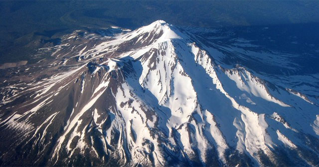 Những bí ẩn và truyền thuyết xung quanh ngọn núi thiêng Shasta