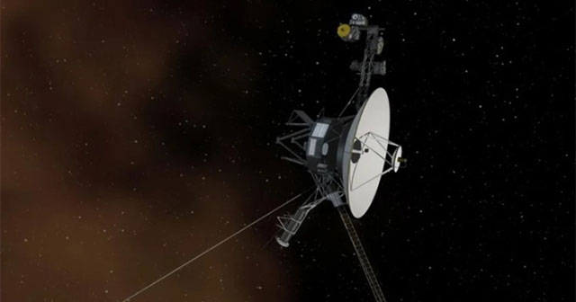 NASA nhận được tín hiệu liên lạc từ tàu vũ trụ cách 24 tỷ km