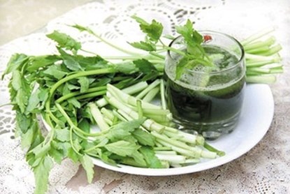 Công dụng của rau cần trong chữa bệnh Công dụng chữa bệnh thần kỳ của rau cần