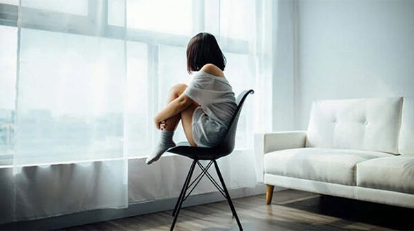 Kỳ lạ cô gái 18 tuổi ở Trung Quốc mắc bệnh "luyến ái não"