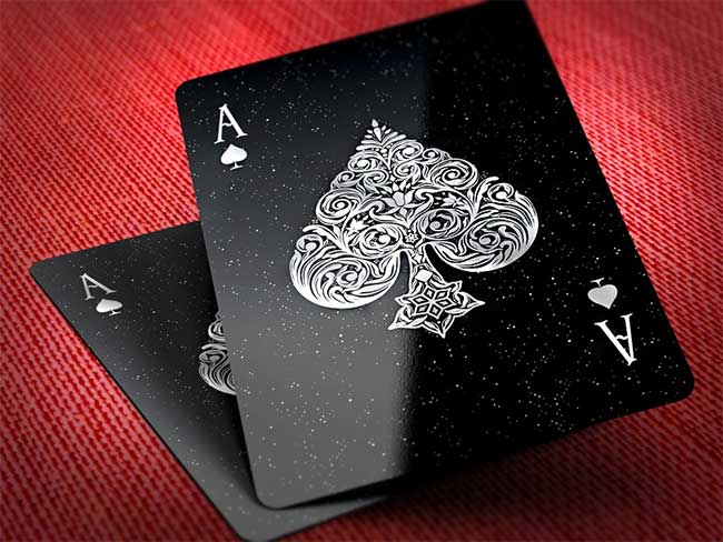 quan-bai-at-bich-1 Át bích từng bị coi là "lá bài tử thần".